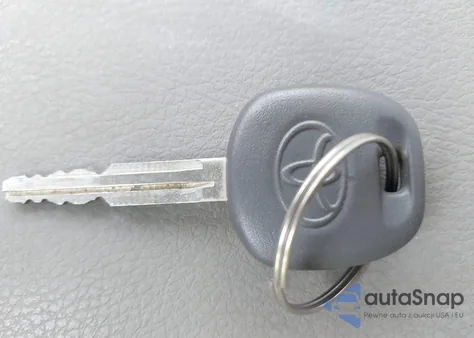 2015 Toyota Highlander Le V6 z USA, uszkodzony, nr VIN 5TDBKRFH5FS118393